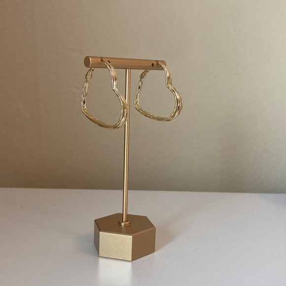 Pretty Bird Jewelry Jewelry - Pretty Bird Gold Heart Hoop Earrings